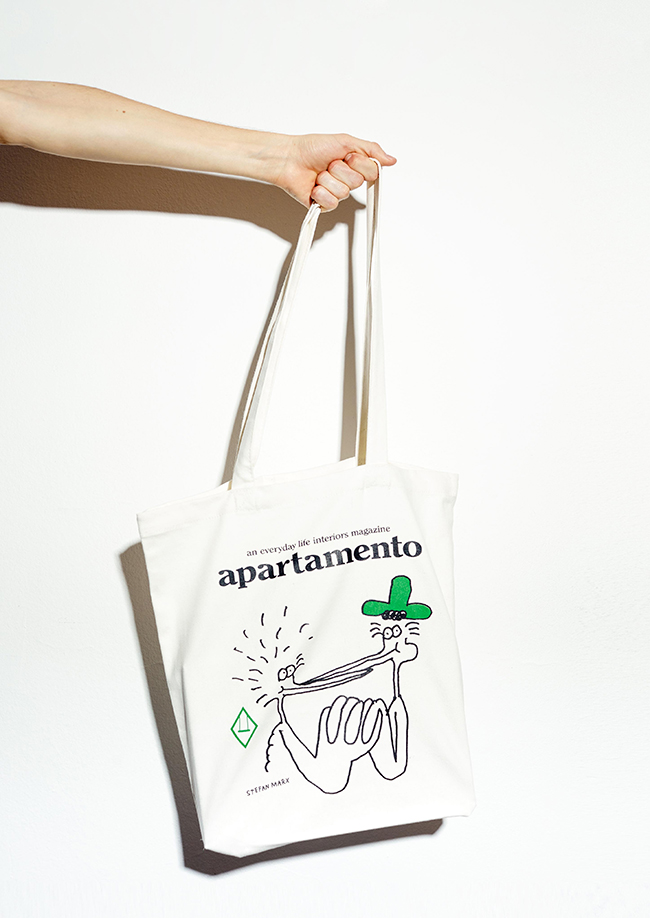 Apartamento Tote Bag Magazine Apartamento Bag 01 1