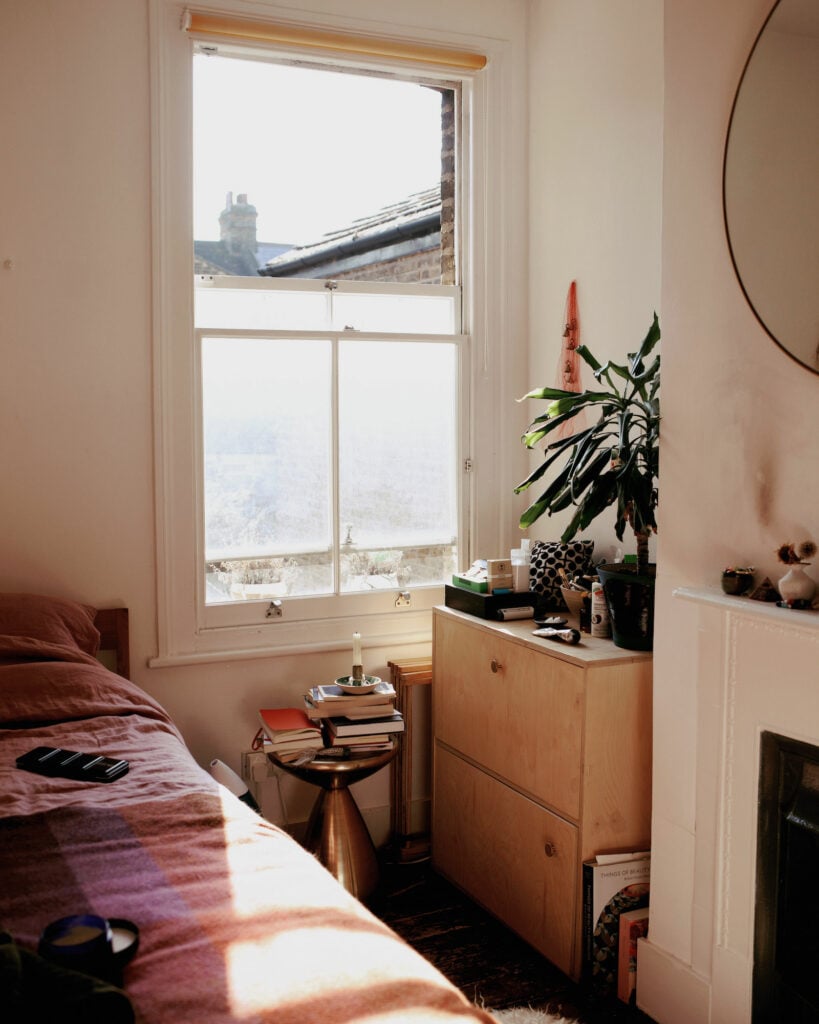 Apartamento Magazine - Phoebe Collings-James