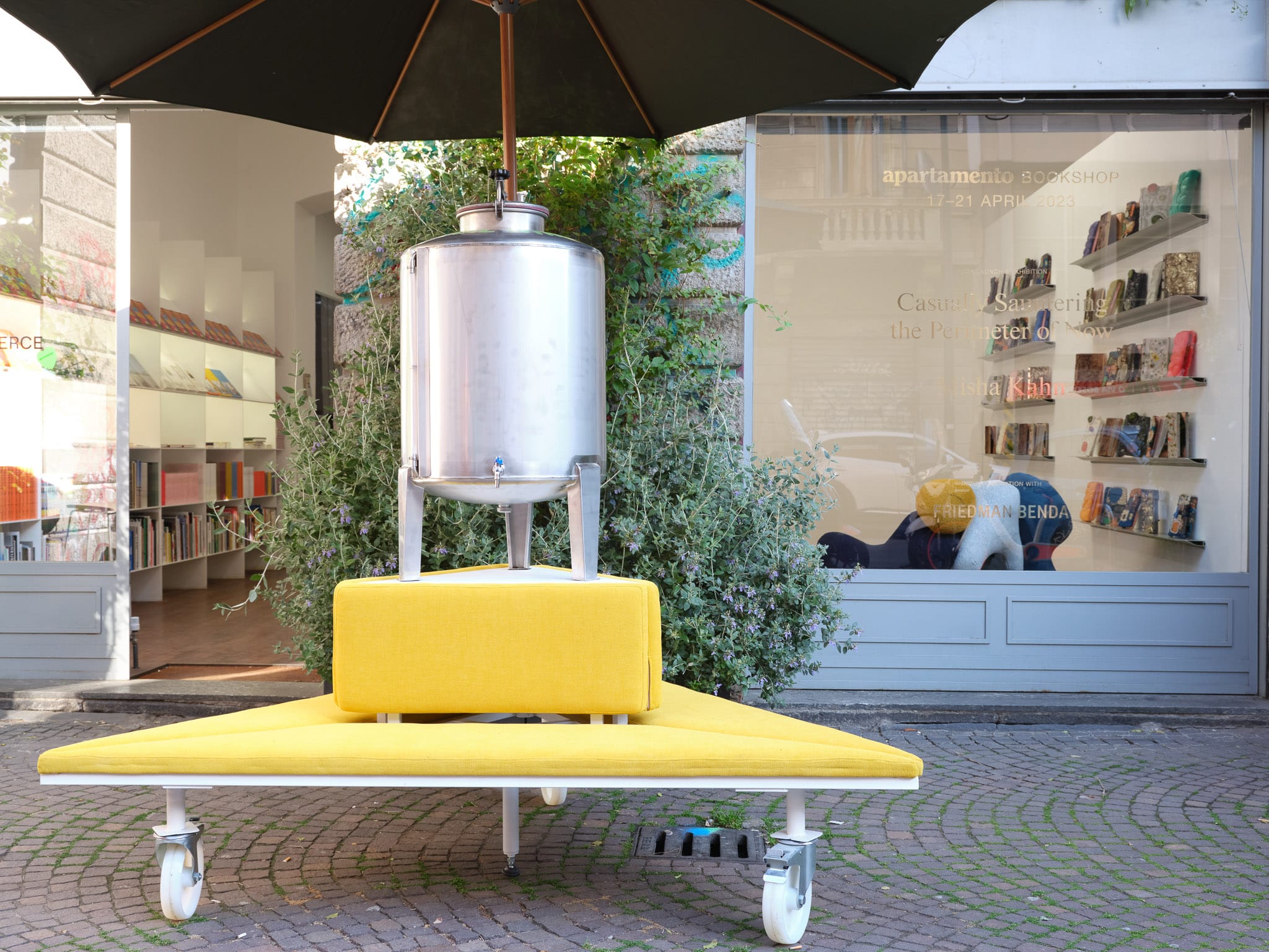 Apartamento Magazine - Apartamento Bookshop <p> Milan Design Week